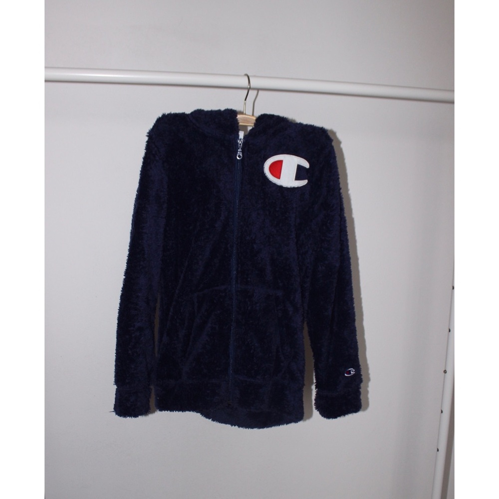 Women’s Champion Zip-up sweatshirt